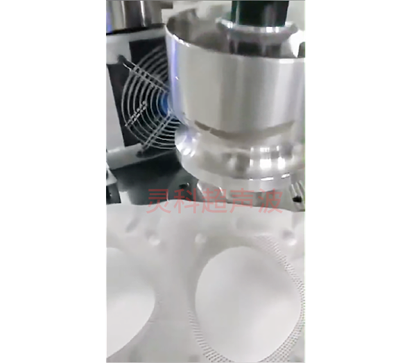 旋转封边效果 旋转封边效果