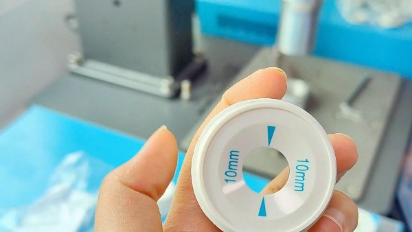 灵科超声波-<i style='color:red'>卡帽压盖</i>（ABS材质）焊接