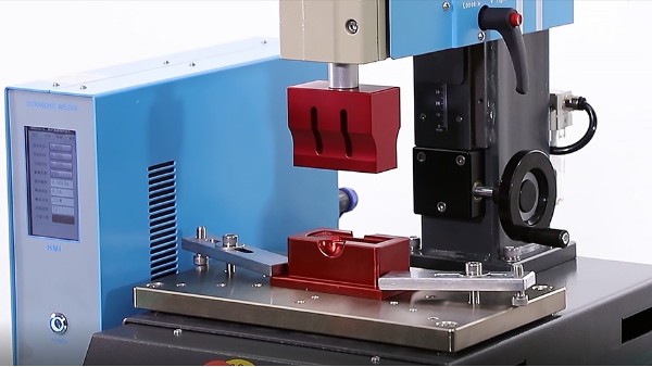 灵科超声波带大家了解为什么超声波模具上会开槽？