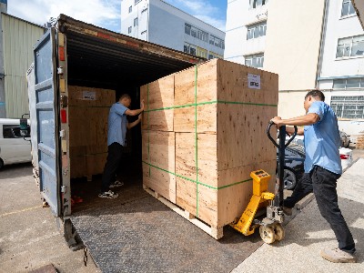 告别信息孤岛，灵科超声波焊接机实现生产线数据实时流动