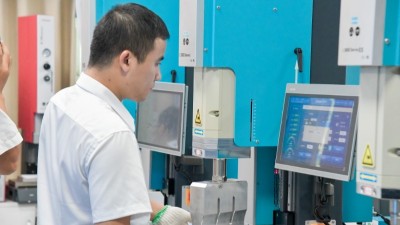 灵科超声波焊接如何提升车载摄像头支架的强度与精度？